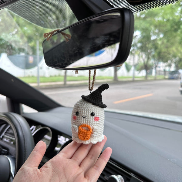 Crochet Halloween Cute Ghost with bag  Car Accessories Hanging Ornament   and Pendant for Car Rear View Mirror Interior Decoration
