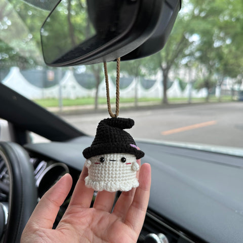 Crochet Halloween Ghost with hat Car Accessories Hanging Ornament   and Pendant for Car Rear View Mirror Interior Decoration
