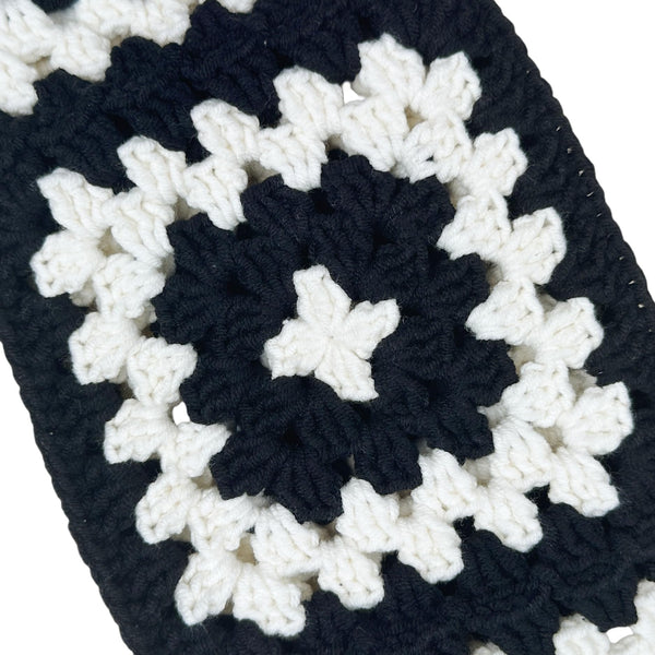 Handmade Crochet  vintage black and white Steering Wheel Cover for Women Girl, Cute Colorful Flower Seat Belt Cover, Car Interior Accessories Decorations.