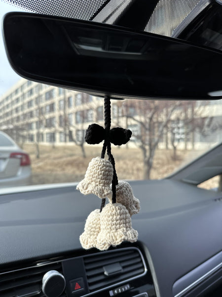 Crochet White Cute Lily Car Accessories Hanging Ornament   and Pendant for Car Rear View Mirror Interior Decoration