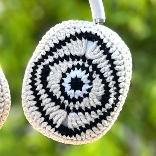 crochet evil eye handmade airpod max covers,bose headphone cover,sony xm5 accessories,sony xm4 cover,sony xm6,Music Lovers,Handmade Gifts
