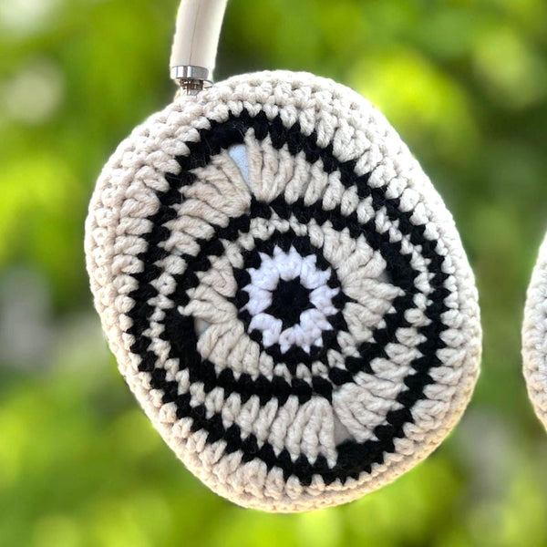crochet evil eye handmade airpod max covers,bose headphone cover,sony xm5 accessories,sony xm4 cover,sony xm6,Music Lovers,Handmade Gifts